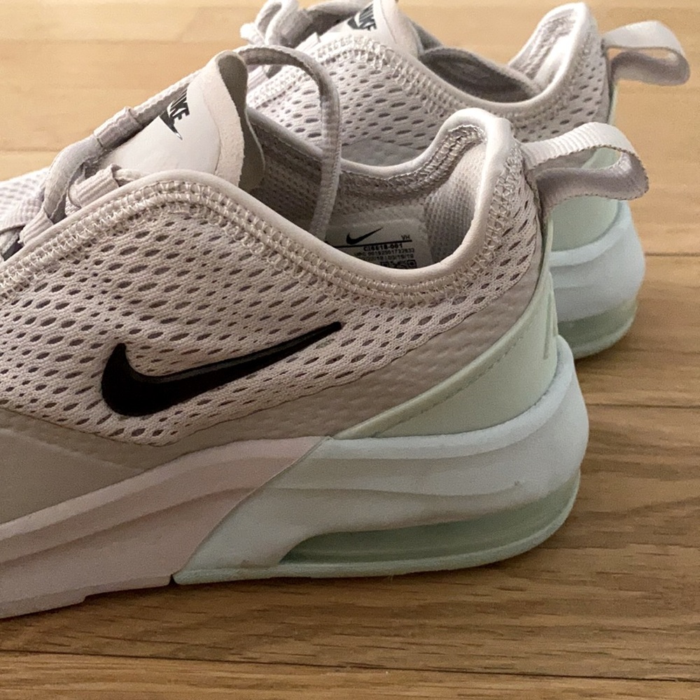 Nike Sneakers - Picture 6 of 7